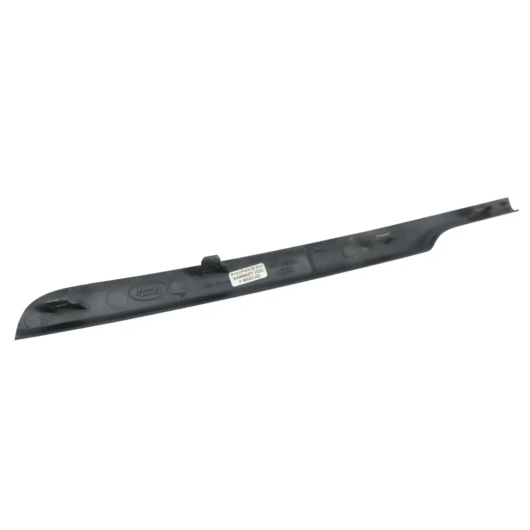 Copertura Paraurti Anteriore Striscia Trim Destra per Land Rover con numero di parte CK52-17D749-AA Land Rover Copertura Paraurti Anteriore Striscia Trim Destra - SKU CK52-17D749-AA - Numero di parte CK52-17D749-AA