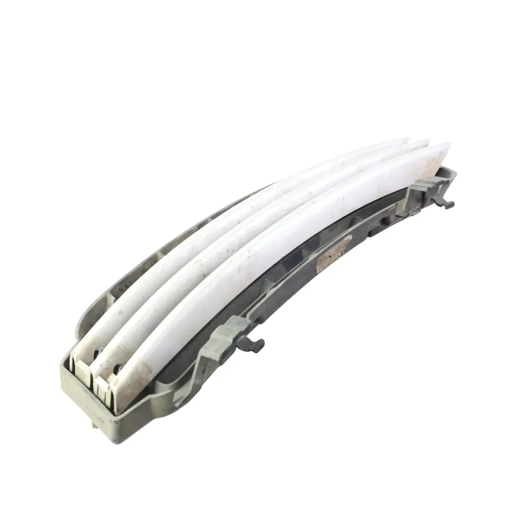 Stoßstangengrill Abdeckung Chrom Links für Range Rover Vogue mit Teilenummer CK52-17F909-AA Range Rover Vogue Stoßstangengrill Abdeckung Chrom Links - SKU CK52-17F909-AA - Teilenummer CK52-17F909-AA