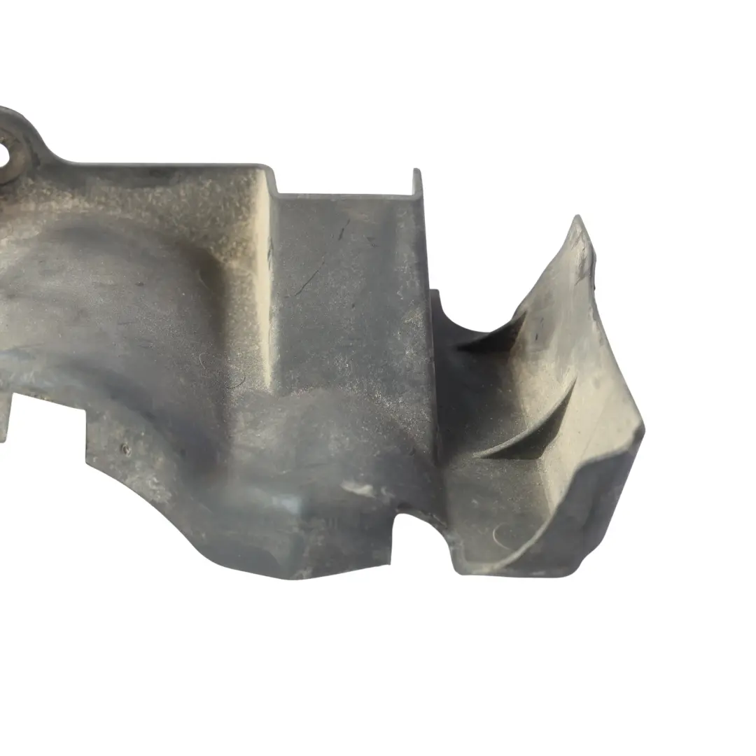 Duct Guide Panel Right O/S to Range Rover Vogue L405 Intercooler Air with Part number CK52-8310-AA Range Rover Vogue L405 Intercooler Air Duct Guide Panel Right O/S - SKU CK52-8310-AA - Part number CK52-8310-AA