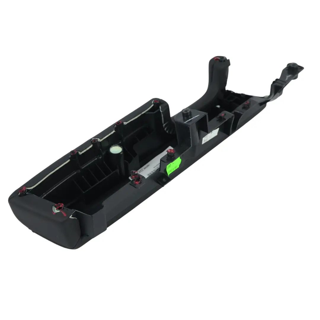 Tarjeta Puerta Reposabrazos Negro Delantera para Range Rover L494 con número de pieza CPLA-24140-B Range Rover L494 Tarjeta Puerta Reposabrazos Negro Delantera - SKU CPLA-24140-B-1 - Número de pieza CPLA-24140-B