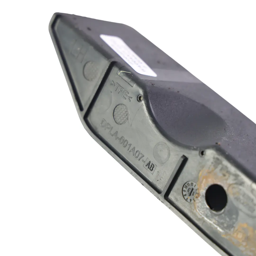 Range Rover L494 Deflettore Aria Rivestimento Pannello Sinistro - SKU DPLA-001A07-AB - Numero di parte DPLA-001A07-AB