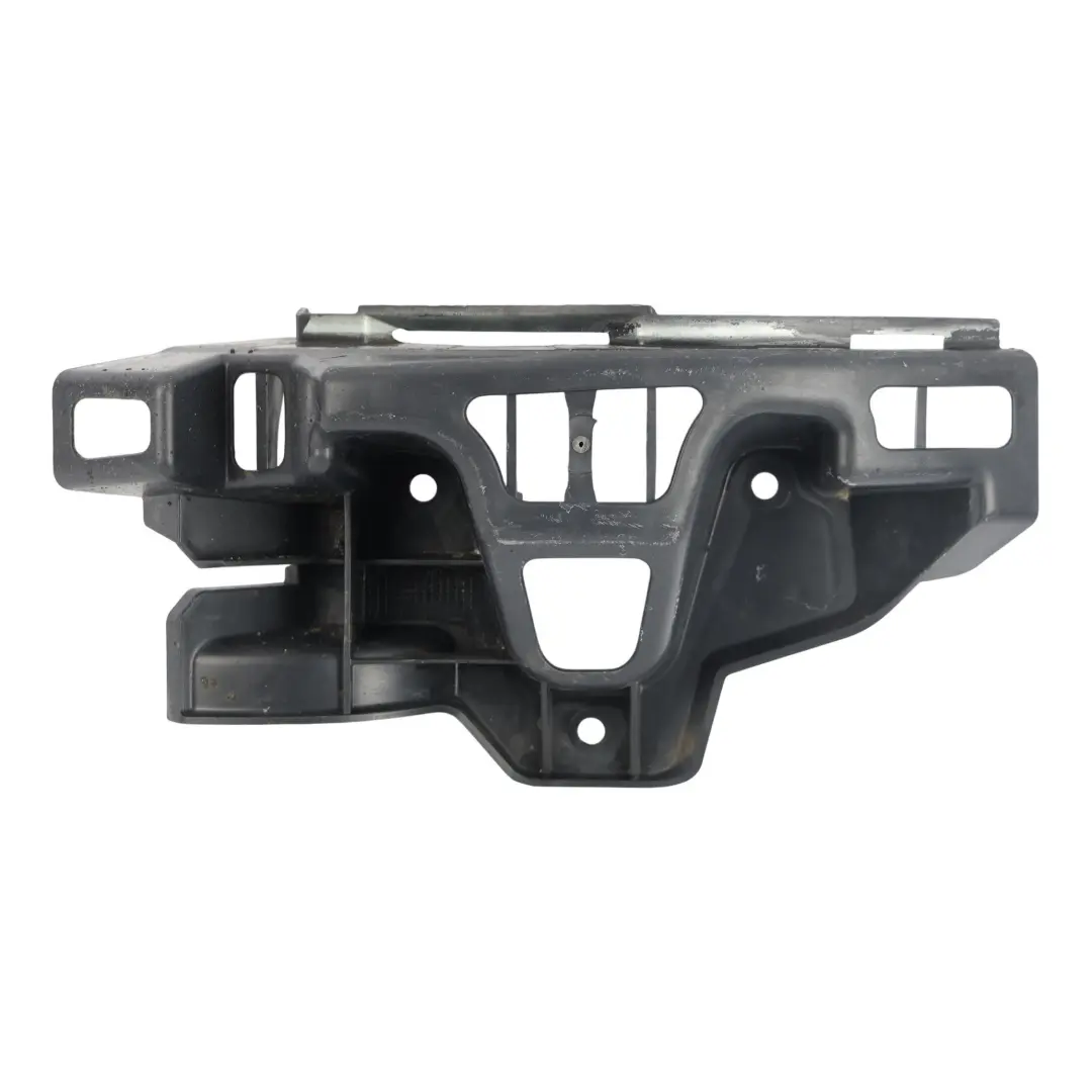 Bumper Corner Mount Bracket Right O/S to Range Rover Sport L320 Rear with Part number DQN000041 Range Rover Sport L320 Rear Bumper Corner Mount Bracket Right O/S - SKU DQN000041 - Part number DQN000041