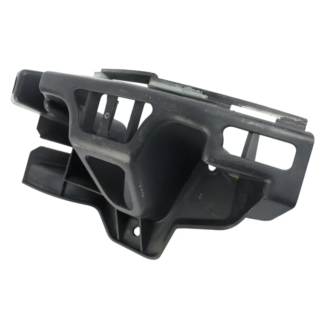 Ślizg Zderzaka Tylnego Prawy do Land Rover Range Rover Sport L320 o numerze DQN000041 Land Rover Range Rover Sport L320 Ślizg Zderzaka Tylnego Prawy - SKU DQN000041 - Numer Części DQN000041