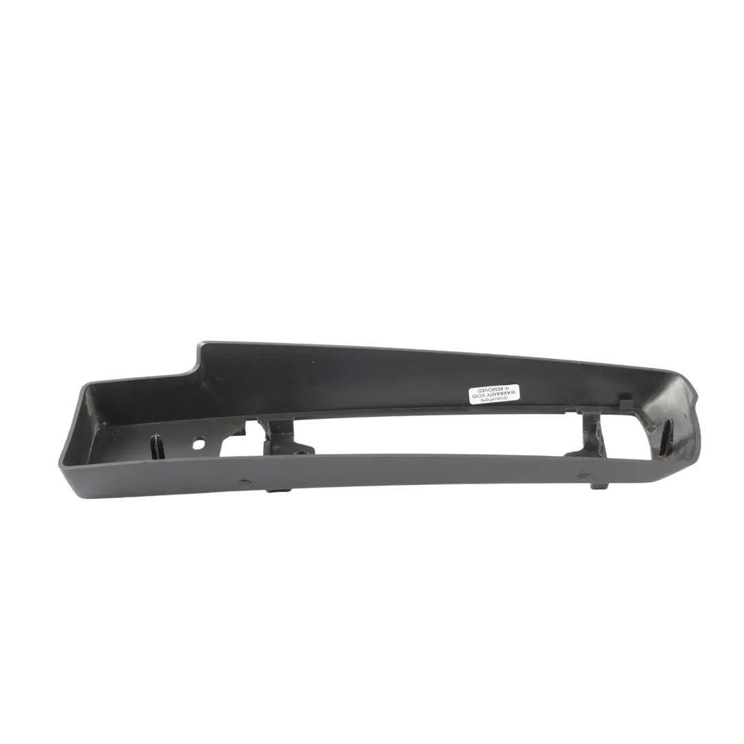 MK2 Uchwyt Klamki Drzwi Prawy do Ford Transit Connect o numerze DT11-V266B26-AE Ford Transit Connect MK2 Uchwyt Klamki Drzwi Prawy - SKU DT11-V266B26-AE - Numer Części DT11-V266B26-AE