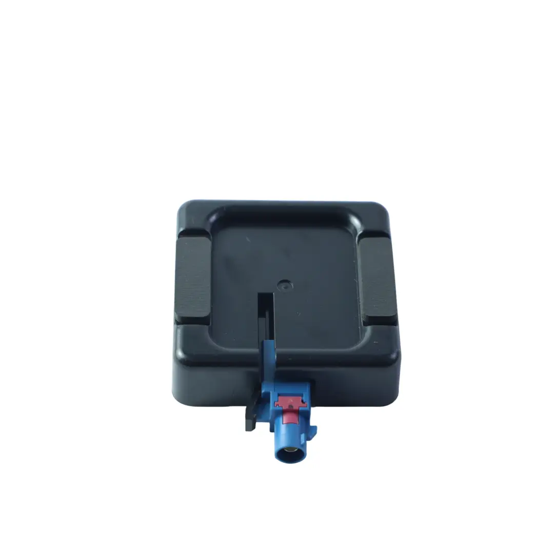C520 Aerial Antenna Amplifier Control Unit Module to Ford Kuga with Part number GCPT-19C175-AA Ford Kuga C520 Aerial Antenna Amplifier Control Unit Module - SKU GCPT-19C175-AA - Part number GCPT-19C175-AA