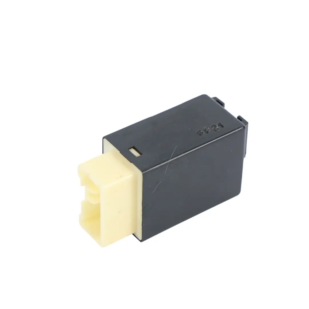 Mk4 Central Door Lock Locking Control Relay Module Unit to Ford Ranger with Part number GE4V67830 Ford Ranger Mk4 Central Door Lock Locking Control Relay Module Unit - SKU GE4V67830 - Part number GE4V67830