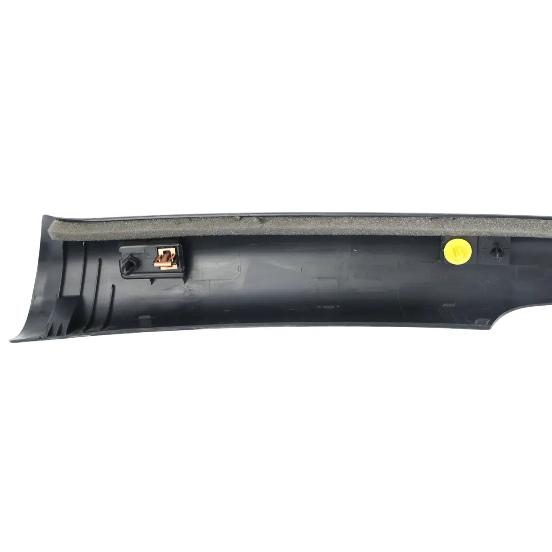 Mk8 Osłona Słupka Prawy Czarny do Ford Fiesta o numerze H1BB-A03598-AJ Ford Fiesta Mk8 Osłona Słupka Prawy Czarny - SKU H1BB-A03598-AJ - Numer Części H1BB-A03598-AJ