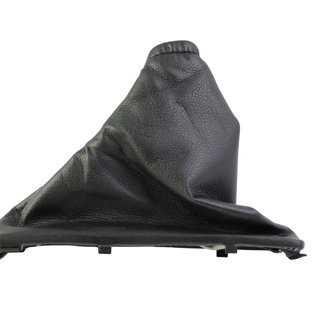 MK8 Handbremse Schalthebel Manschette Verkleidung für Ford Fiesta mit Teilenummer H1BB-A044L49-AEW Ford Fiesta MK8 Handbremse Schalthebel Manschette Verkleidung - SKU H1BB-A044L49-AEW - Teilenummer H1BB-A044L49-AEW