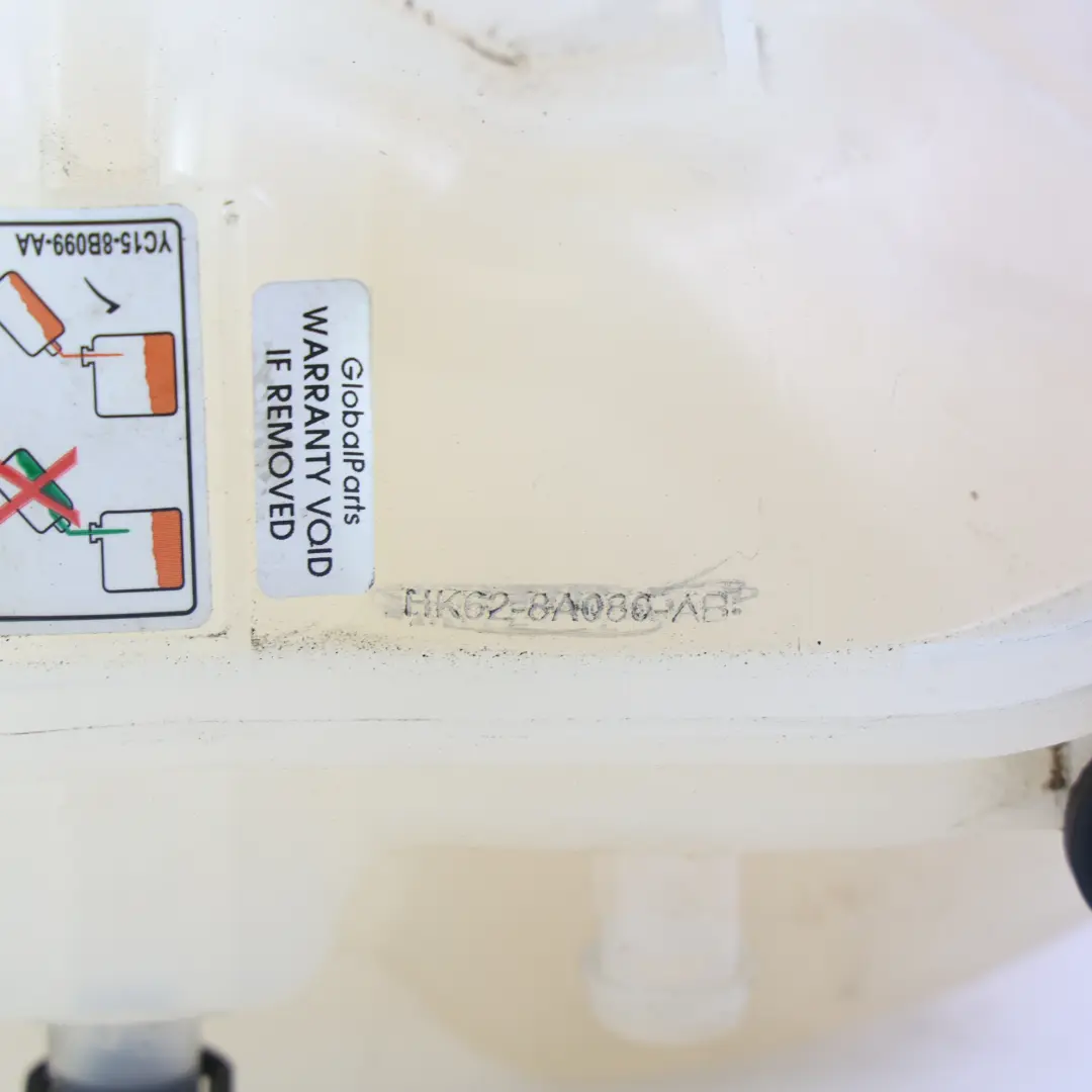 Vaschetta Espansione Liquido Refrigerante per Range Rover Sport L494 con numero di parte HK62-8A080-AB Range Rover Sport L494 Vaschetta Espansione Liquido Refrigerante - SKU HK62-8A080-AB - Numero di parte HK62-8A080-AB