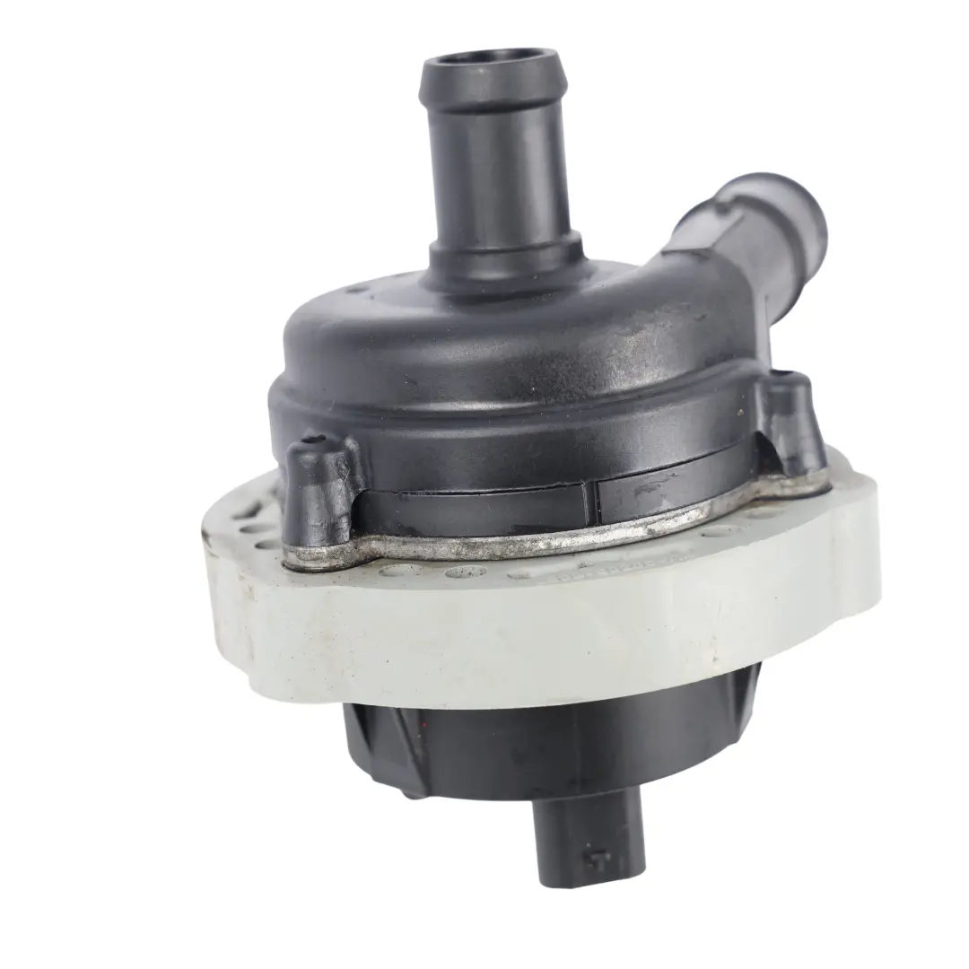 Land Rover Discovery Sport L550 Pompe Eau Aux Arrière 270e PHEV - SKU J9D3-8501-AA - Numéro de pièce J9D3-8501-AA