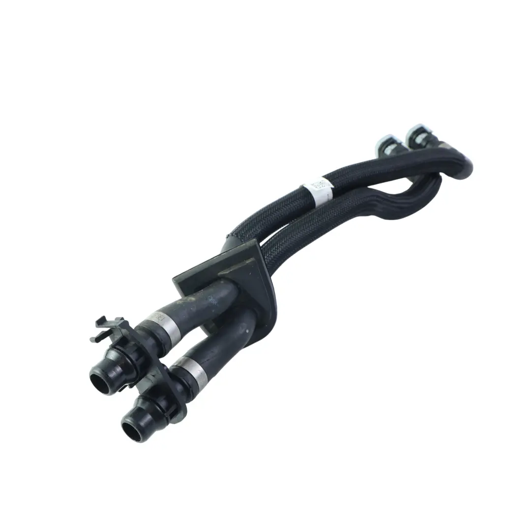 Land Rover Discovery Sport L550 Durite Tuyau Eau Liquide 1.5 PHEV - SKU K8D2-18C266-BC - Numéro de pièce K8D2-18C266-BC