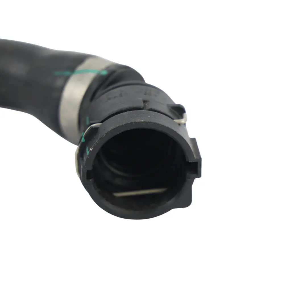 Tubo Acqua Refrigerante PHEV per Land Rover Discovery Sport L550 con numero di parte L8D2-8D142-AB Land Rover Discovery Sport L550 Tubo Acqua Refrigerante PHEV - SKU L8D2-8D142-AB - Numero di parte L8D2-8D142-AB