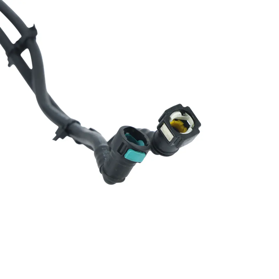 Tubería Refrigerante 1.5 PHEV para Land Rover Discovery Sport L550 con número de pieza L8D2-8D262-AB Land Rover Discovery Sport L550 Tubería Refrigerante 1.5 PHEV - SKU L8D2-8D262-AB - Número de pieza L8D2-8D262-AB