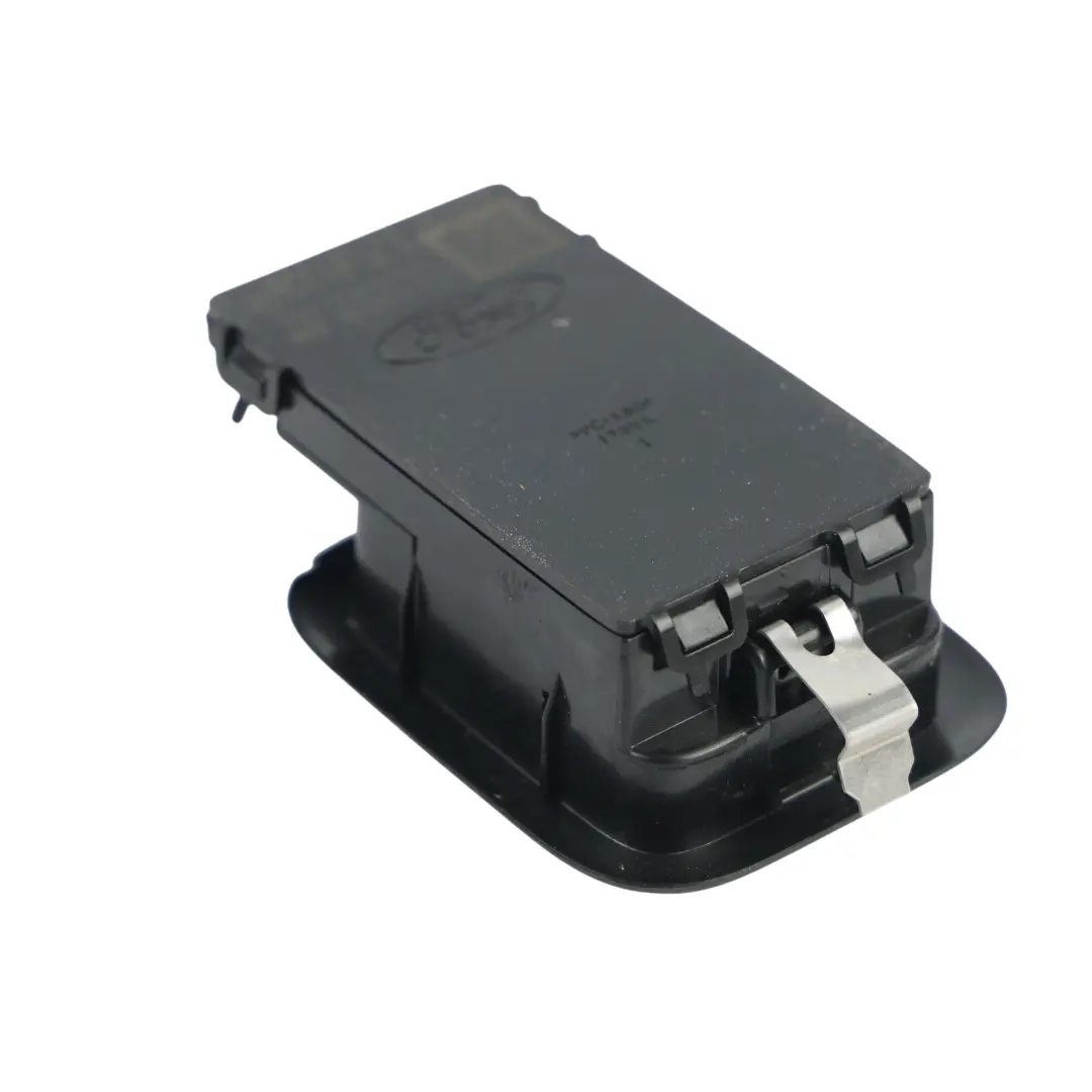 Mk3 Lampka Podsufitki Tylna Lewa do Ford Kuga o numerze LJ6A-13K767-AD Ford Kuga Mk3 Lampka Podsufitki Tylna Lewa - SKU LJ6A-13K767-AD - Numer Części LJ6A-13K767-AD