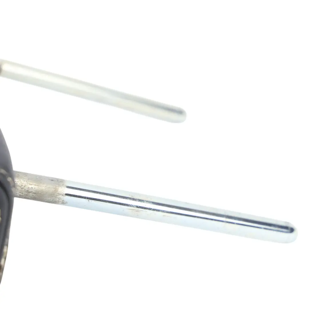 Kopfstütze Vordersitz Leder Ebenholz Elfenbein für Land Rover Range Rover L320 mit Teilenummer LR011440 Land Rover Range Rover L320 Kopfstütze Vordersitz Leder Ebenholz Elfenbein - SKU LR011440 - Teilenummer LR011440