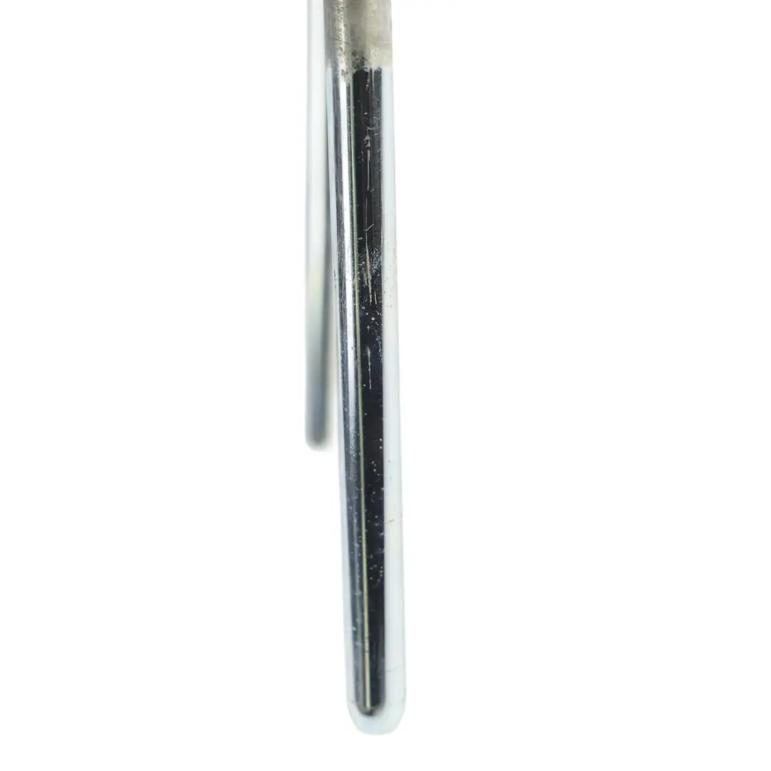 Kopfstütze Vordersitz Leder Ebenholz Elfenbein für Land Rover Range Rover L320 mit Teilenummer LR011440 Land Rover Range Rover L320 Kopfstütze Vordersitz Leder Ebenholz Elfenbein - SKU LR011440 - Teilenummer LR011440