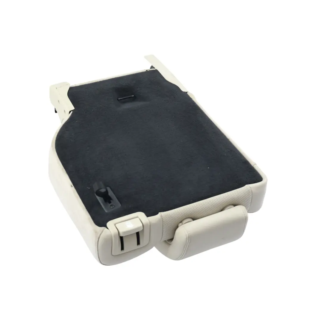 Banquette Siège Arrière Droite Cuir Ivoire pour Range Rover L320 à propos du numéro de pièce LR014944 Range Rover L320 Banquette Siège Arrière Droite Cuir Ivoire - SKU LR014944 - Numéro de pièce LR014944