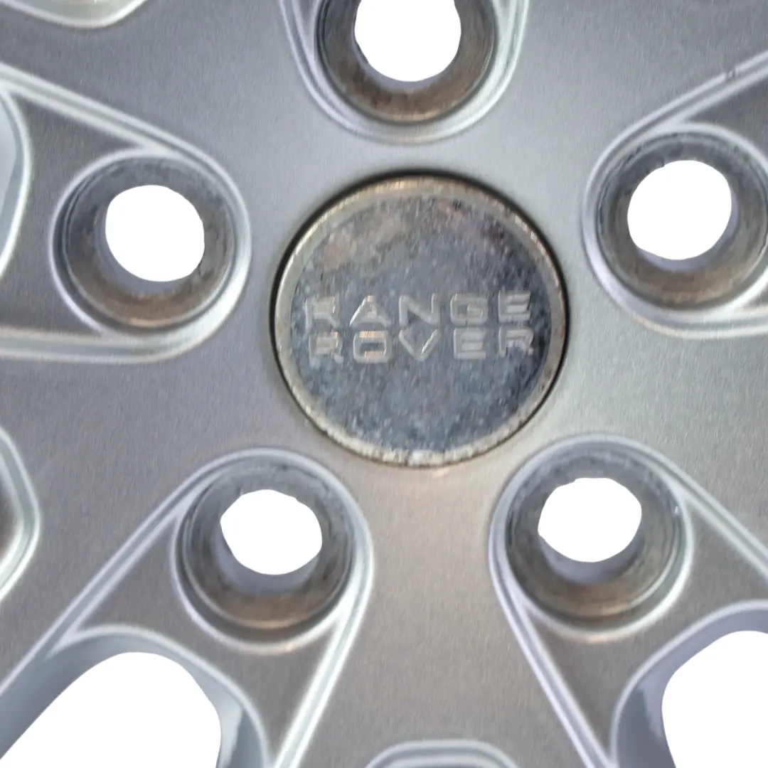 Alloy Rim 20" 8.5J ET:58 BH4M-1007-BA to Range Rover L322 Silver Wheel with Part number LR020930 Range Rover L322 Silver Wheel Alloy Rim 20" 8.5J ET:58 BH4M-1007-BA - SKU LR020930-4 - Part number LR020930