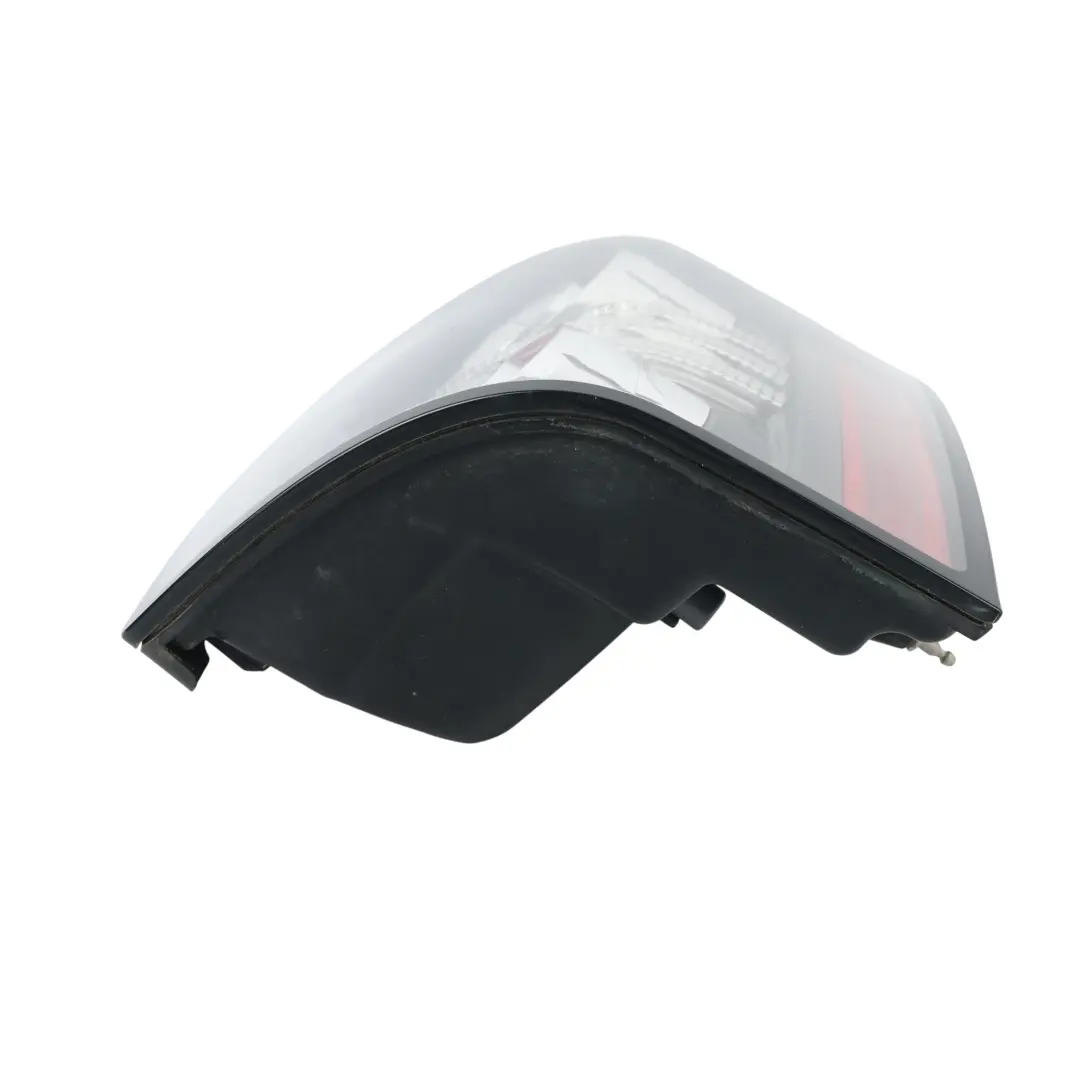 Tail Light Lamp LED Taillight Rear Right O/S CH42-13404-AB to Range Rover L322 with Part number LR028513 Range Rover L322 Tail Light Lamp LED Taillight Rear Right O/S CH42-13404-AB - SKU LR028513 - Part number LR028513