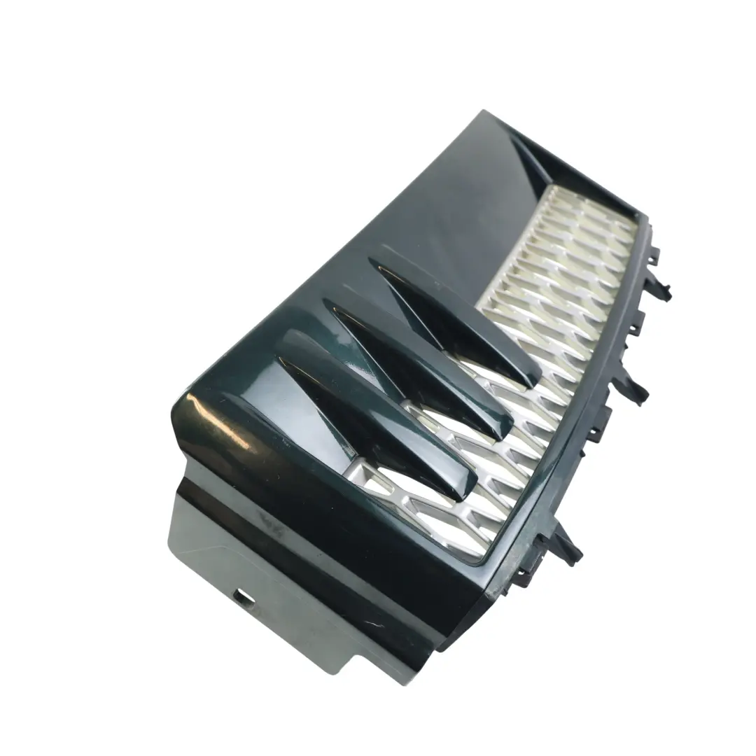 Side Panel Wing Fender Vent Grille Left N/S Aintree Green - 866 to Range Rover L322 with Part number LR028994 Range Rover L322 Side Panel Wing Fender Vent Grille Left N/S Aintree Green - 866 - SKU LR028994-AIG - Part number LR028994