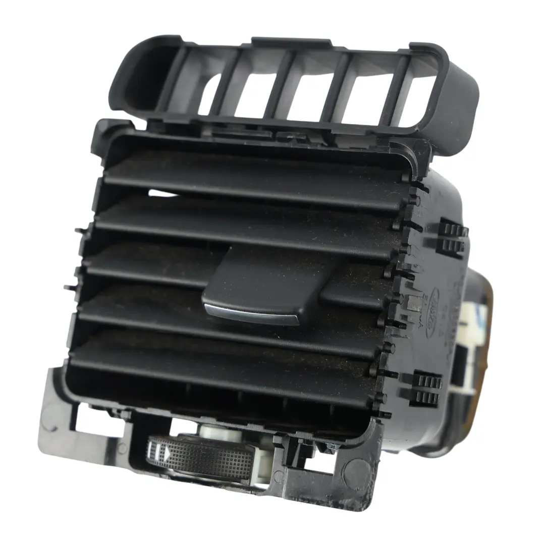 Nawiew Kokpit Prawy Przedni JBD500260PUY do Land Rover Range Rover L322 o numerze LR032882 Land Rover Range Rover L322 Nawiew Kokpit Prawy Przedni JBD500260PUY - SKU LR032882 - Numer Części LR032882