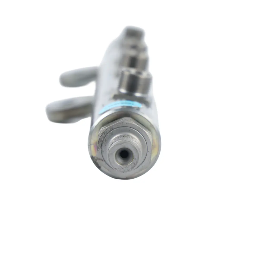 Injector Rail Right O/S 3.0 V6 Diesel CK5Q-9D280-BB to Range Rover Sport L494 Fuel with Part number LR035126 Range Rover Sport L494 Fuel Injector Rail Right O/S 3.0 V6 Diesel CK5Q-9D280-BB - SKU LR035126 - Part number LR035126
