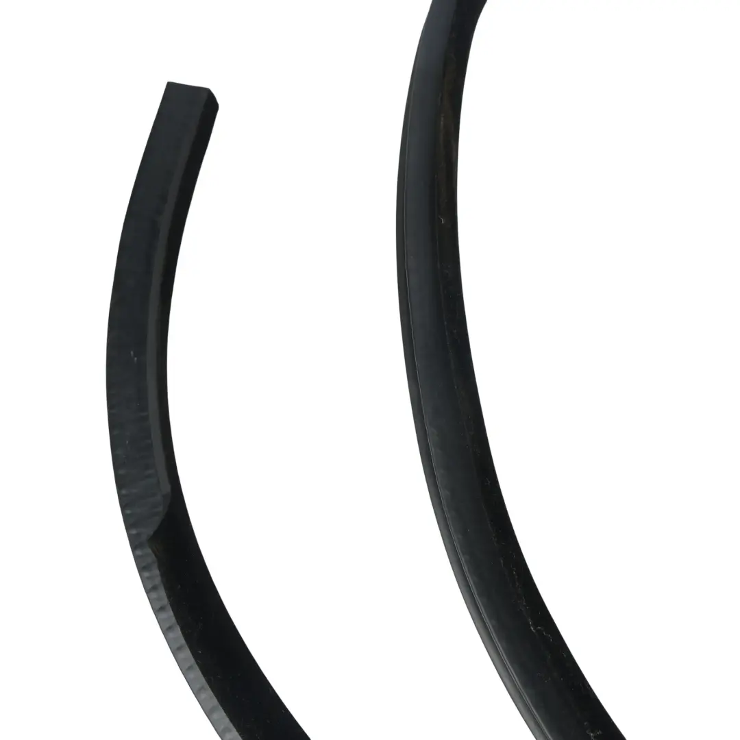Land Rover L494 Tür Gummidichtung Hinten DK62-253A10-AC - SKU LR043861 - Teilenummer LR043861