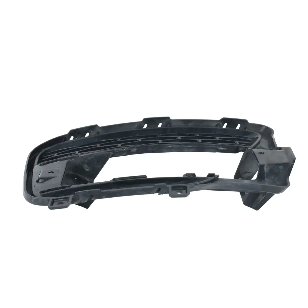 Kratka Zderzaka Przód Prawa do Land Rover Range Rover Sport o numerze DK62-17K946-AA Land Rover Range Rover Sport Kratka Zderzaka Przód Prawa - SKU LR045033 - Numer Części DK62-17K946-AA