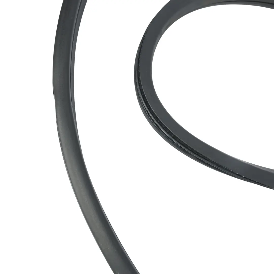 Türdichtung Vorne Links Rechts FK72-20708-A für Land Rover Discovery L550 mit Teilenummer LR058546 Land Rover Discovery L550 Türdichtung Vorne Links Rechts FK72-20708-A - SKU LR058546 - Teilenummer LR058546