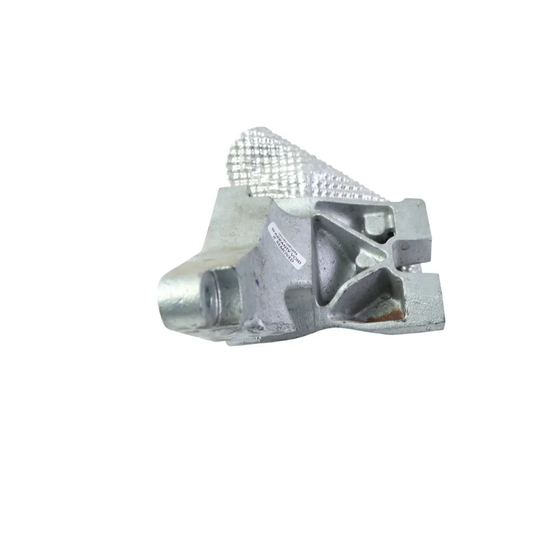 Wspornik Rury Wydechowej L8D2-5K291-BB do Land Rover Discovery L550 o numerze LR125529 Land Rover Discovery L550 Wspornik Rury Wydechowej L8D2-5K291-BB - SKU LR125529 - Numer Części LR125529
