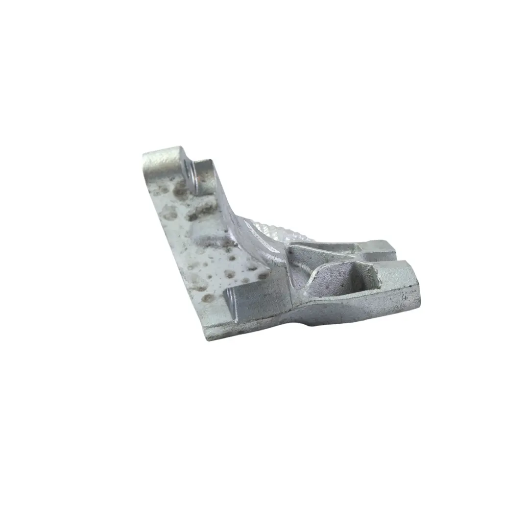 Land Rover Discovery L550 Wspornik Rury Wydechowej L8D2-5K291-BB - SKU LR125529 - Numer Części LR125529