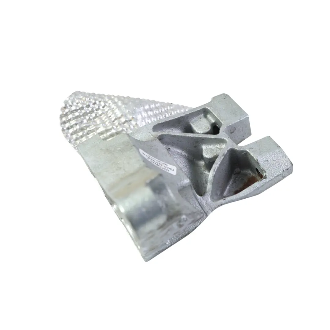 Land Rover Discovery L550 Exhaust Outlet Mount Bracket Holder L8D2-5K291-BB - SKU LR125529 - Part number LR125529