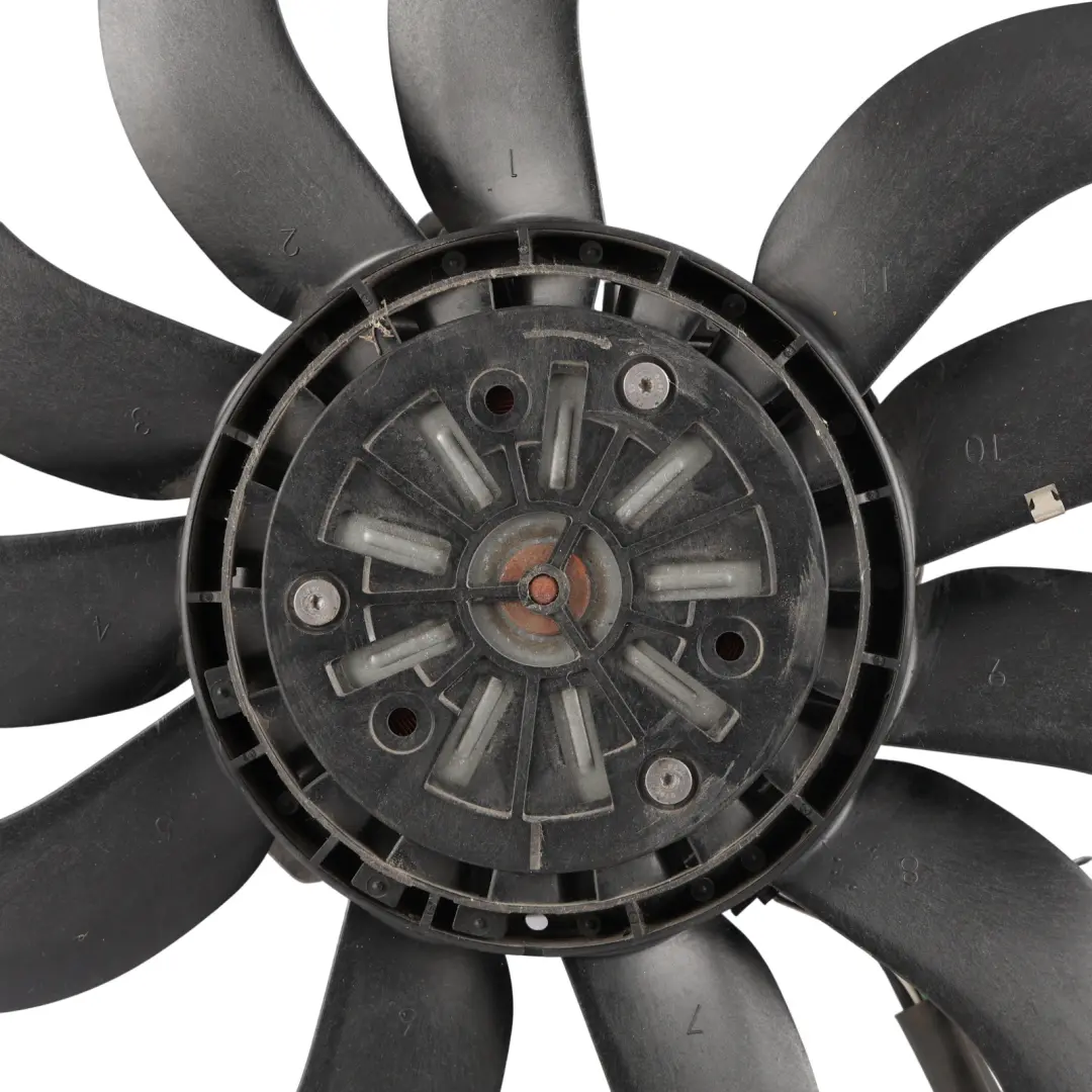 Cooling Radiator Fan Motor 2.0 5001603 to Land Rover Discovery Sport L550 with Part number LR135875 Land Rover Discovery Sport L550 Cooling Radiator Fan Motor 2.0 5001603 - SKU LR135875-1 - Part number LR135875