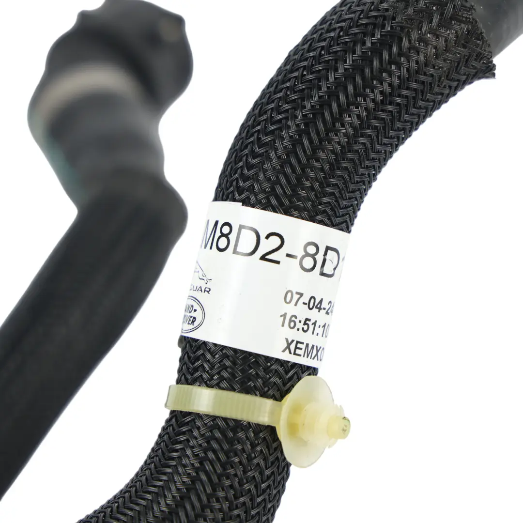 Tubo Acqua 1.5 PHEV per Land Rover Discovery Sport L550 con numero di parte M8D2-8D124-AA Land Rover Discovery Sport L550 Tubo Acqua 1.5 PHEV - SKU M8D2-8D124-AA - Numero di parte M8D2-8D124-AA