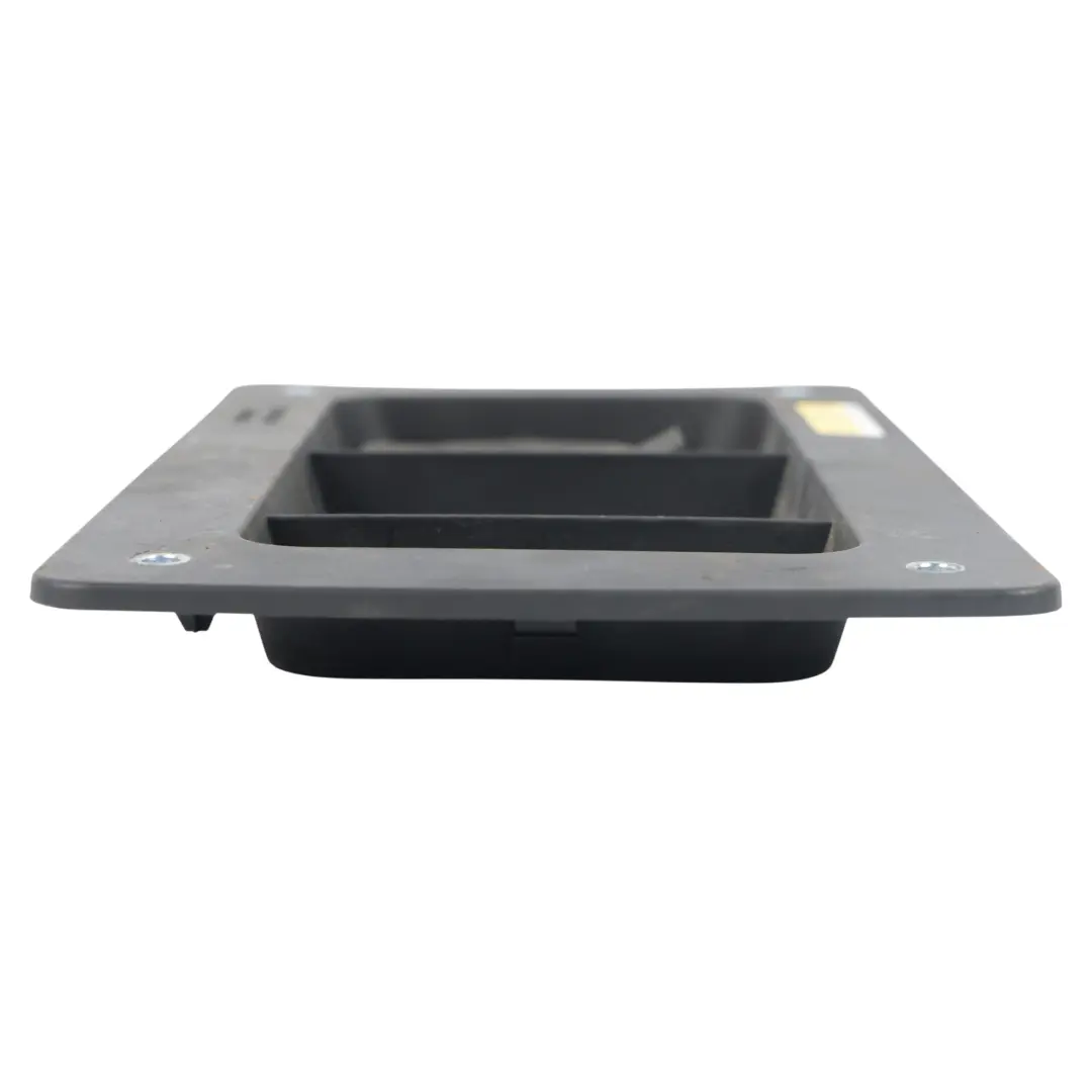 Volkswagen Amarok Mk2 Toma de Corriente 230V 400W - SKU N1WT-19J289-DD - Número de pieza N1WT-19J289-DD