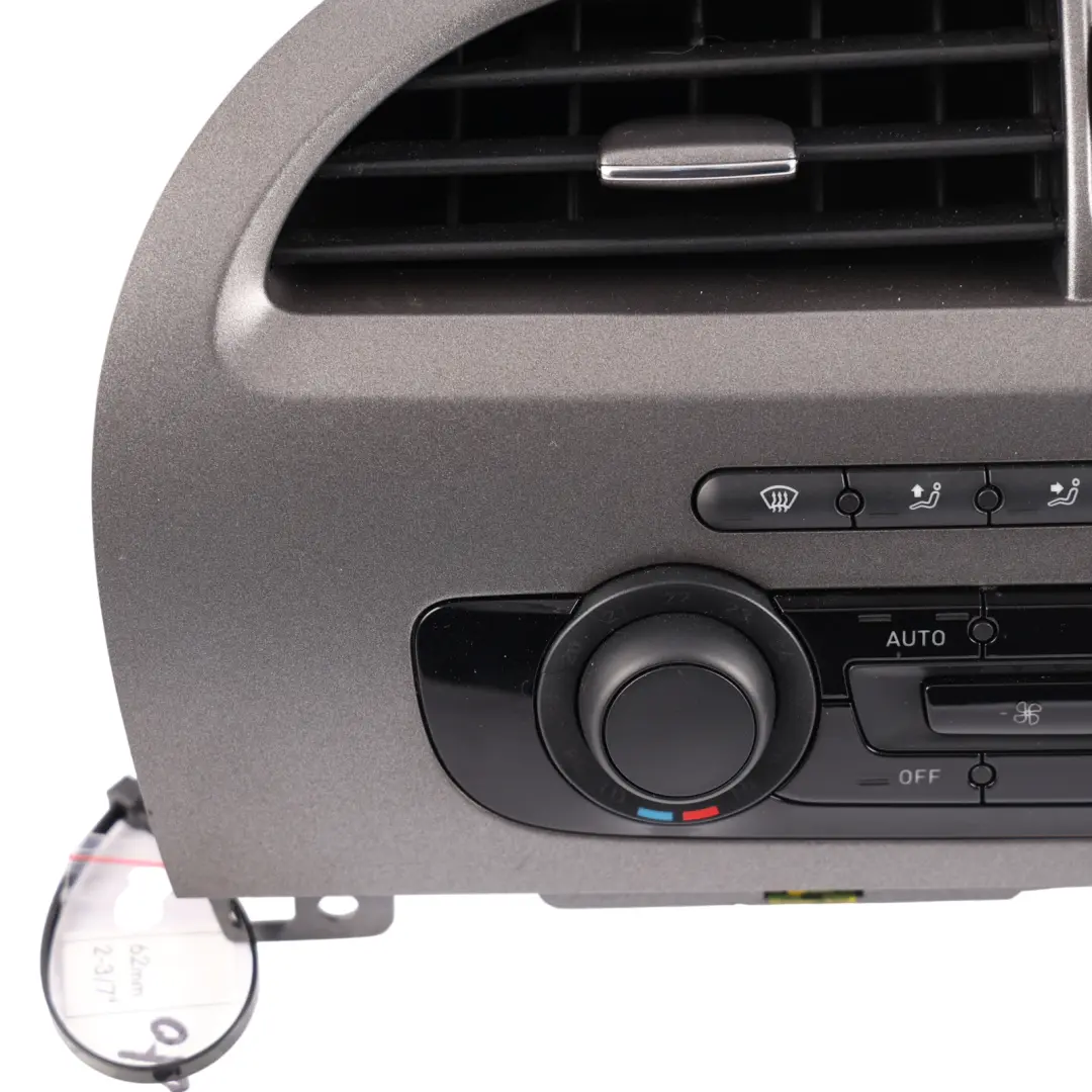 Mk2 Central Dashboard Heater Panel Trim Vent Surround to Seat Leon with Part number 1P2857060B Seat Leon Mk2 Central Dashboard Heater Panel Trim Vent Surround - SKU RHD-1P2857060B - Part number 1P2857060B