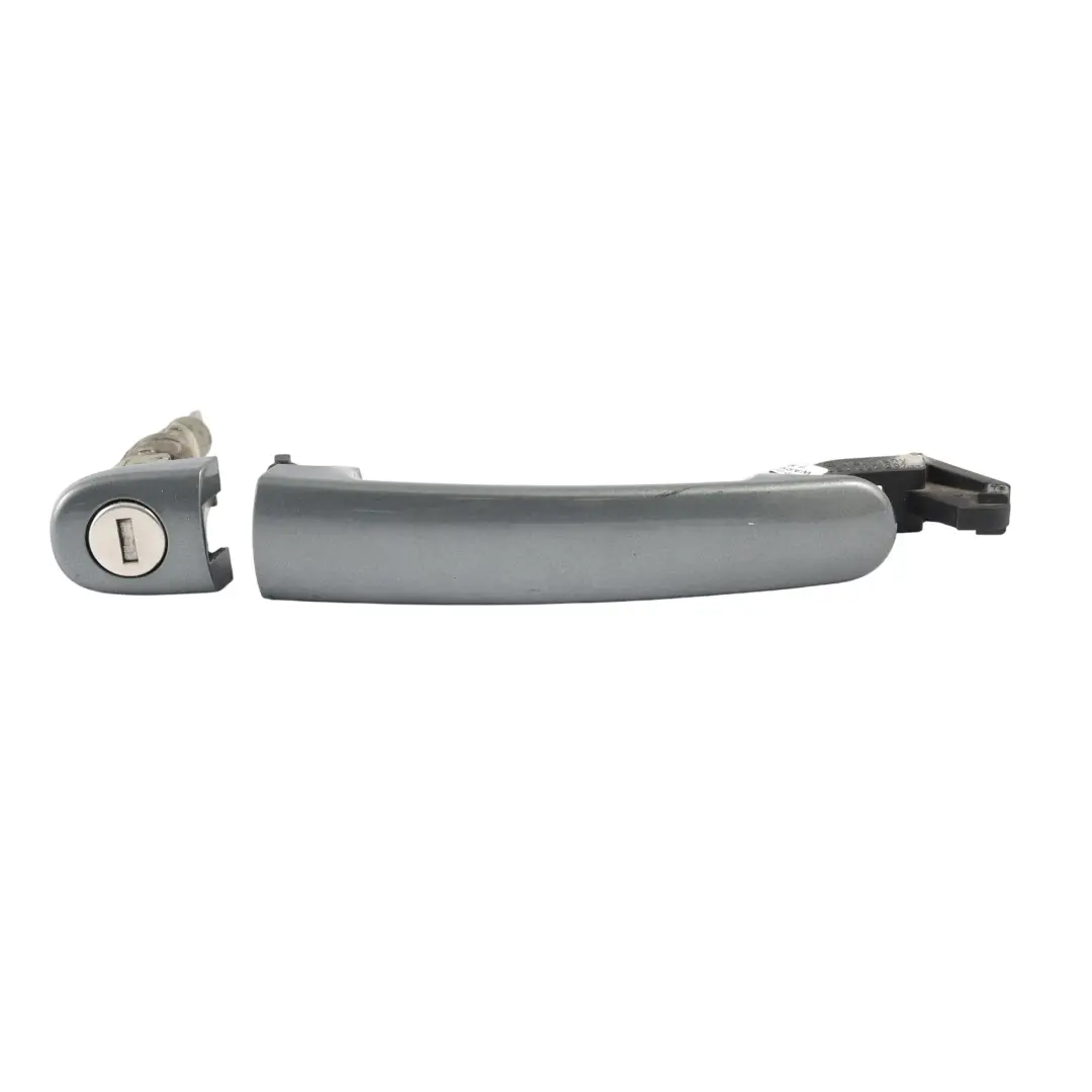 Mk1 Door Handle Front Right O/S United Grey Metallic-A7T to Skoda Fabia with Part number 3B0837205G Skoda Fabia Mk1 Door Handle Front Right O/S United Grey Metallic-A7T - SKU RHD-3B0837205G-UGR - Part number 3B0837205G