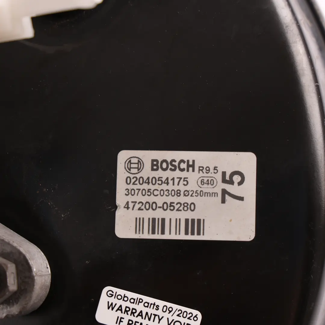 Toyota Avensis T27 Brake Servo Booster Master Cylinder Reservoir - SKU RHD-4720005280 - Part number 4720005280