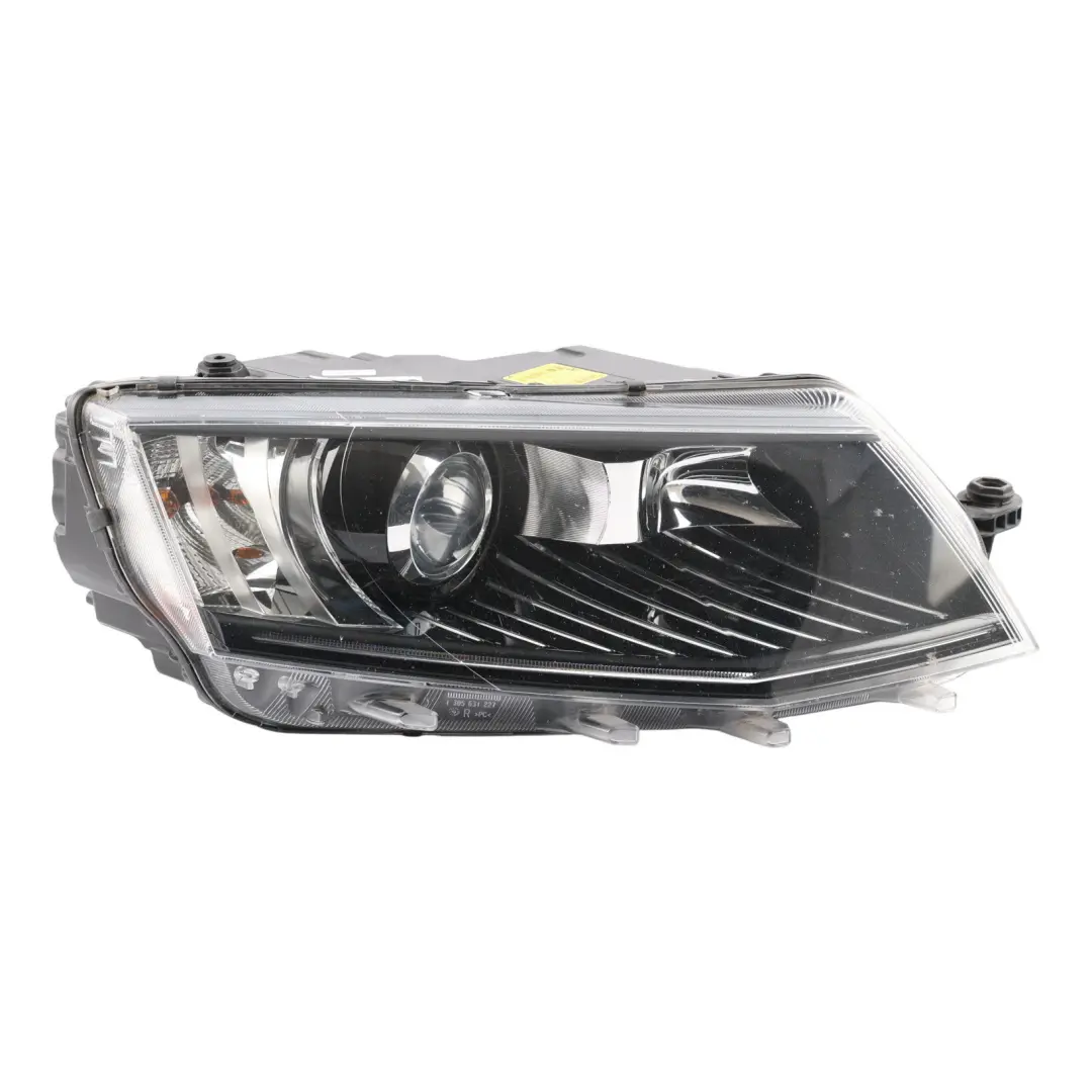 Headlight LED Head Lamp Front Right O/S to Skoda Octavia 5E with Part number 5E2941016B Skoda Octavia 5E Headlight LED Head Lamp Front Right O/S - SKU RHD-5E2941016B - Part number 5E2941016B