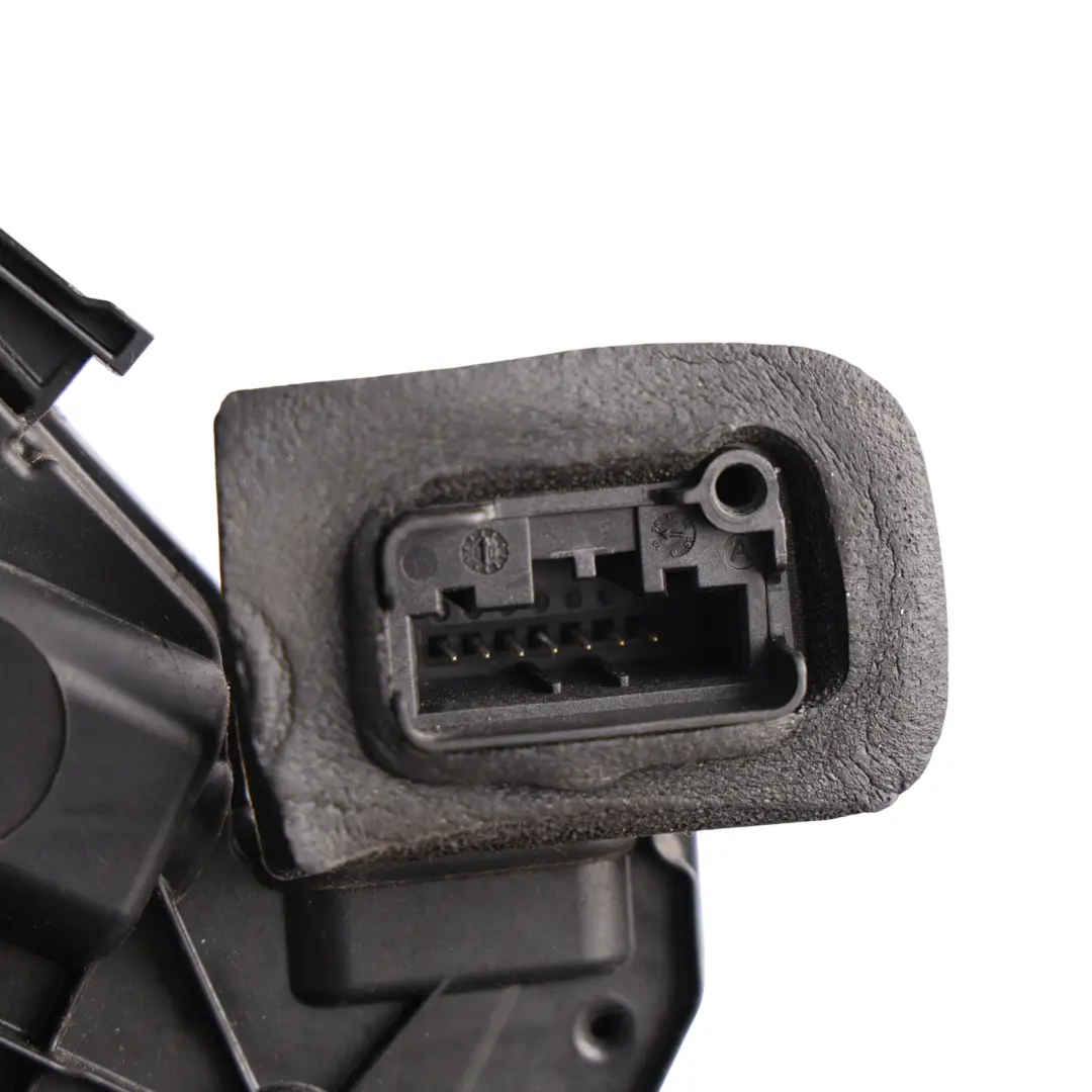 Mk5 Door Lock Latch Mechanism Front Right O/S to Volkswagen VW Golf with Part number 5K2837016B Volkswagen VW Golf Mk5 Door Lock Latch Mechanism Front Right O/S - SKU RHD-5K2837016B-2 - Part number 5K2837016B