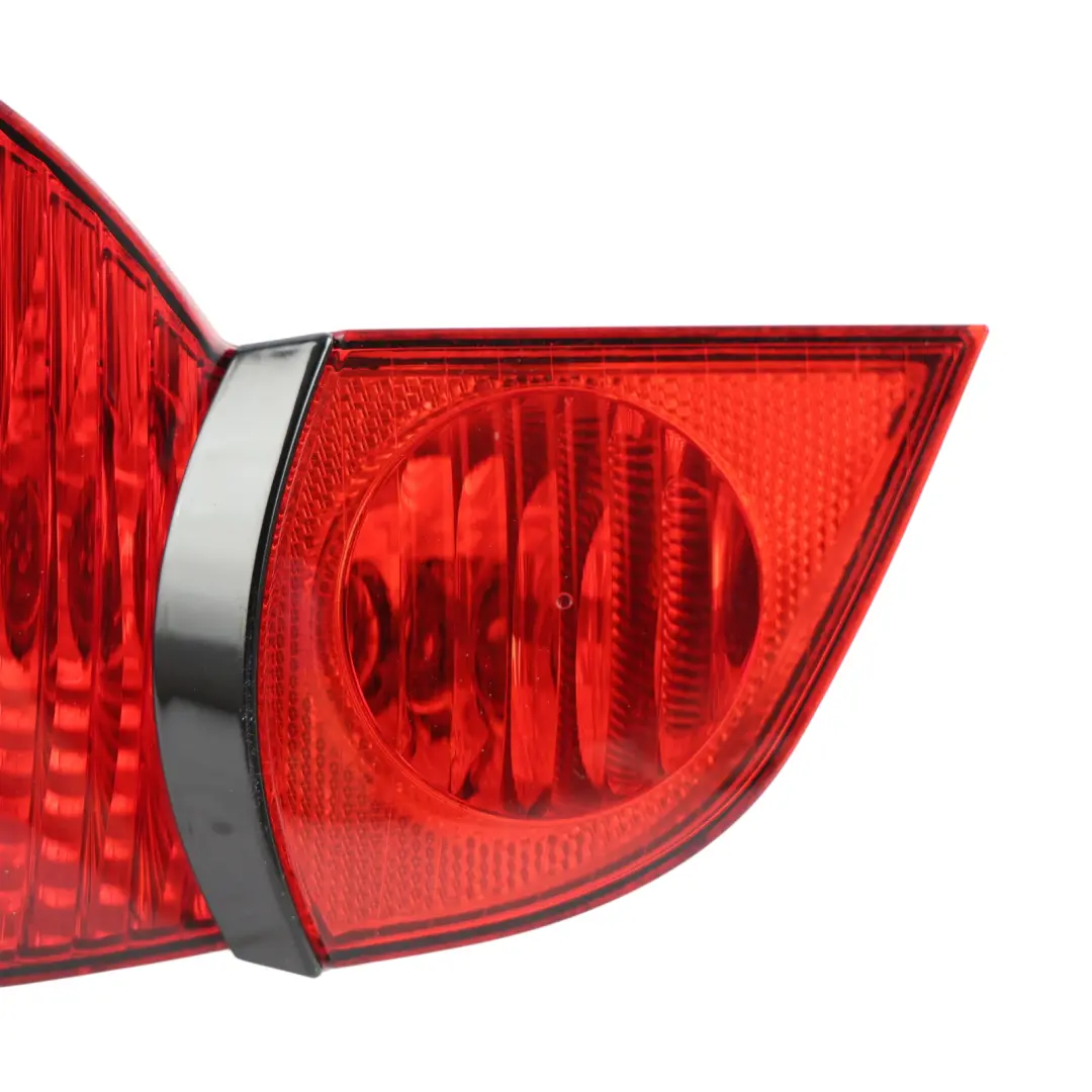 Tail Light Lamp Rear Right O/S Schwarz 2 - 668 to BMW Z4 E85 Rear with Part number 7165724 BMW Z4 E85 Rear Tail Light Lamp Rear Right O/S Schwarz 2 - 668 - SKU RHD-7165724-SCH - Part number 7165724