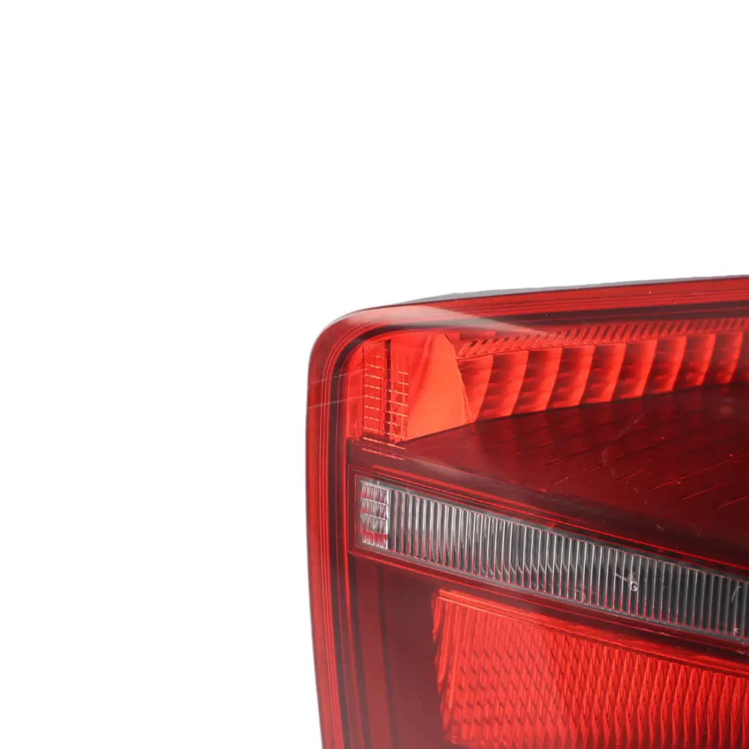 Tail Light Rear Lamp White Turn Indicator Right O/S to BMW F20 F21 with Part number 7270098 BMW F20 F21 Tail Light Rear Lamp White Turn Indicator Right O/S - SKU RHD-7270098-7 - Part number 7270098