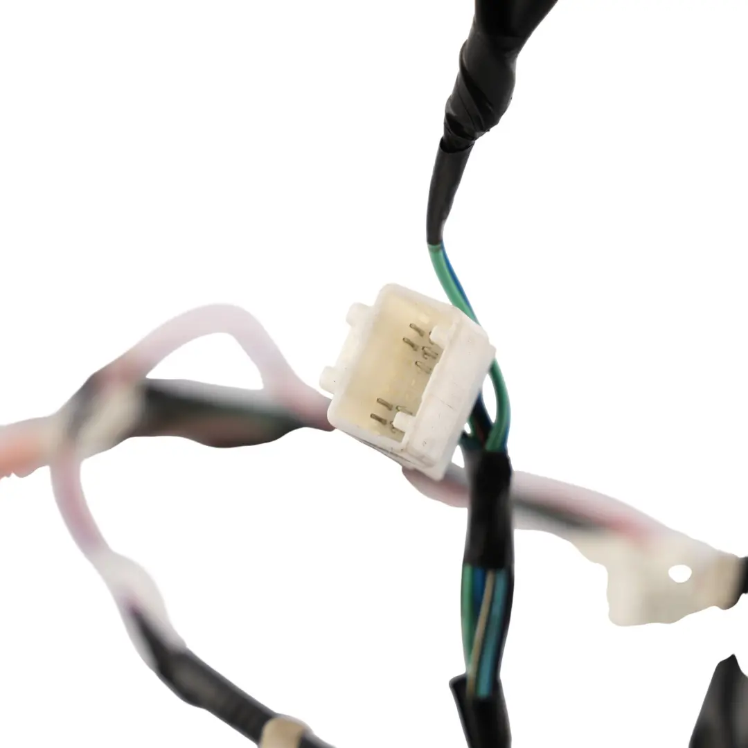 Mk3 Front Door Wiring Loom Harness Right O/S to Toyota Avensis T270 with Part number 8215105680 Toyota Avensis T270 Mk3 Front Door Wiring Loom Harness Right O/S - SKU RHD-8215105680 - Part number 8215105680