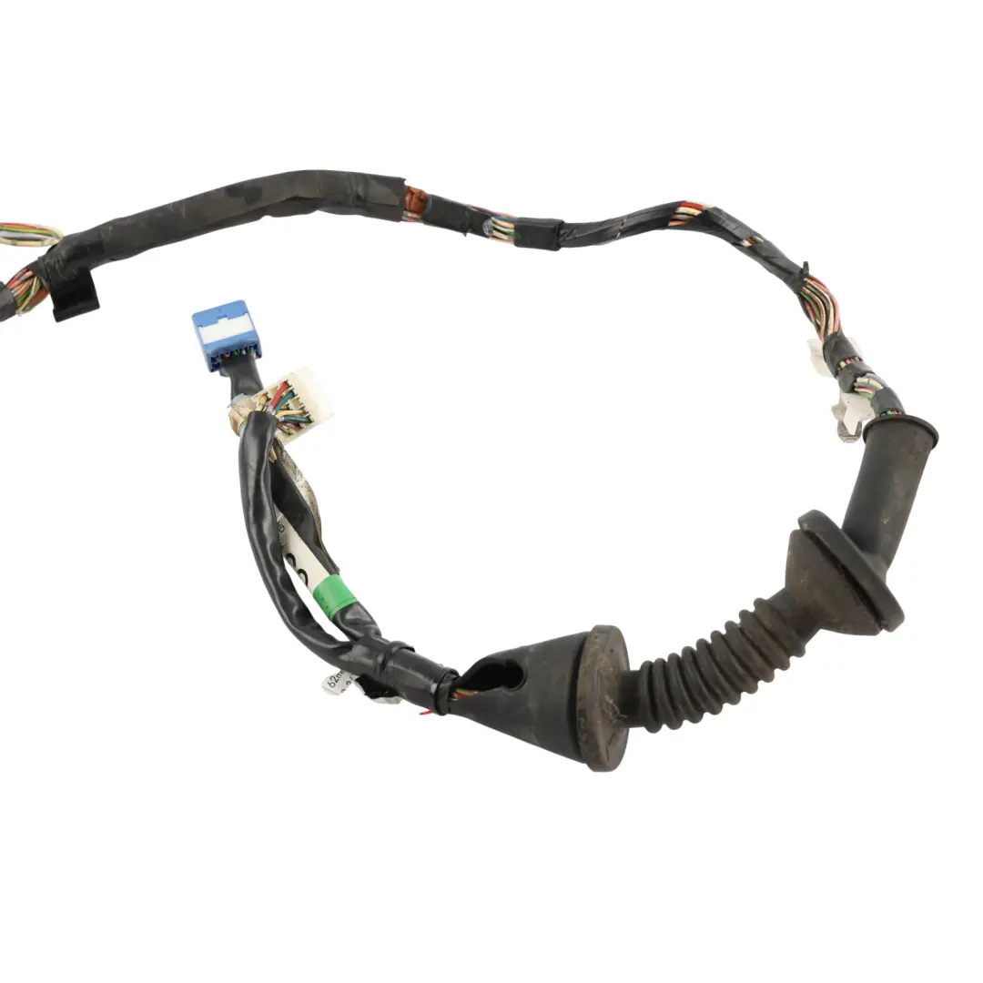 Toyota Corolla E12 Front Door Wiring Harness Passenger Side N/S - SKU RHD-8215202691 - Part number 8215202691