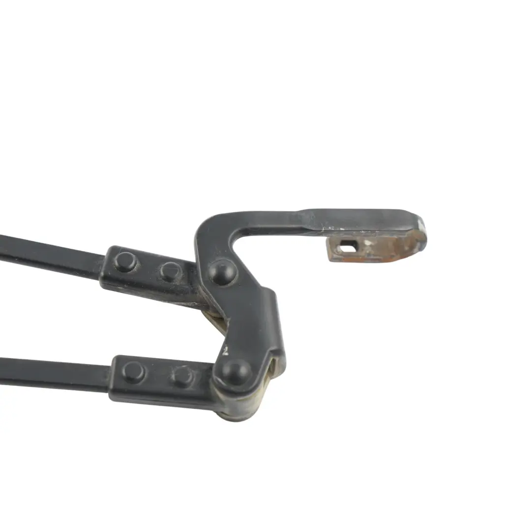 Mk1 Front Windscreen Washer Wiper Arm Mount to Toyota Aygo with Part number 852110H010 Toyota Aygo Mk1 Front Windscreen Washer Wiper Arm Mount - SKU RHD-852110H010 - Part number 852110H010