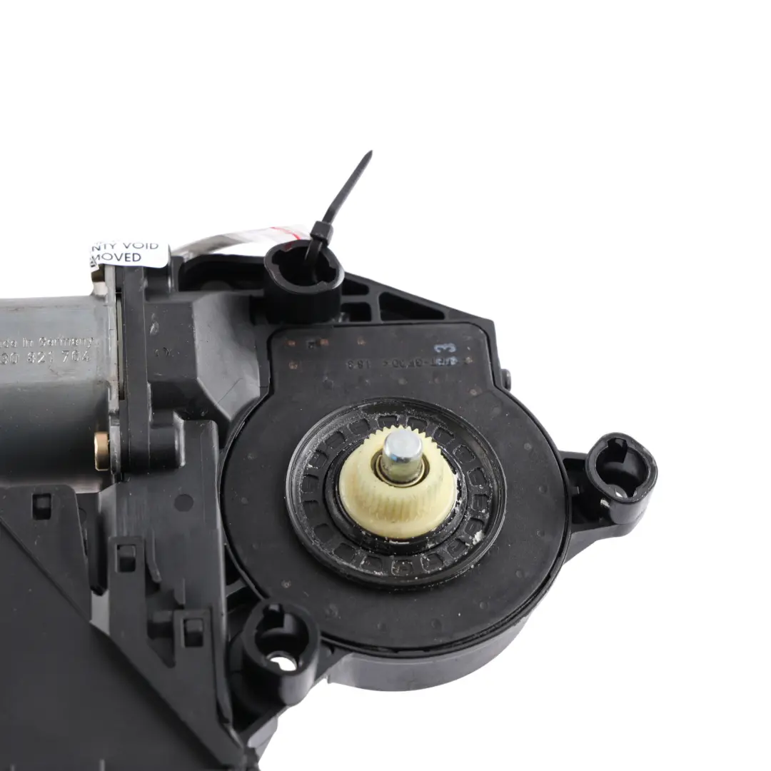 Front Electric Window Regulator Motor Actuator Right O/S 8H2959802 to Audi A4 B7 with Part number 8H2959802F Audi A4 B7 Front Electric Window Regulator Motor Actuator Right O/S 8H2959802 - SKU RHD-8H2959802F - Part number 8H2959802F