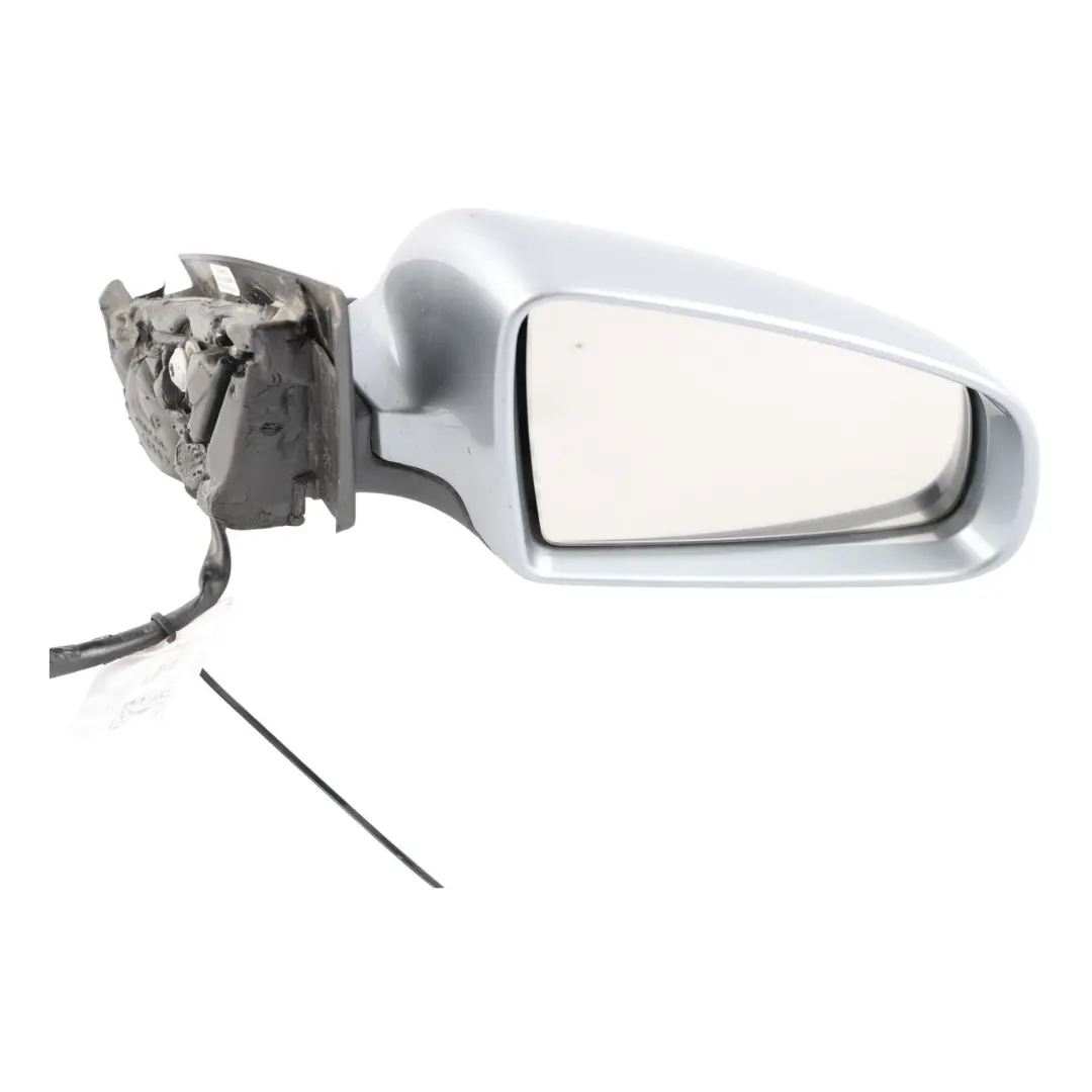 Wing Mirror Right O/S Avus Silver Pearl Effect - Y7J B to Audi A3 8P with Part number 8P2858532G Audi A3 8P Wing Mirror Right O/S Avus Silver Pearl Effect - Y7J B - SKU RHD-8P2858532G-AVS - Part number 8P2858532G