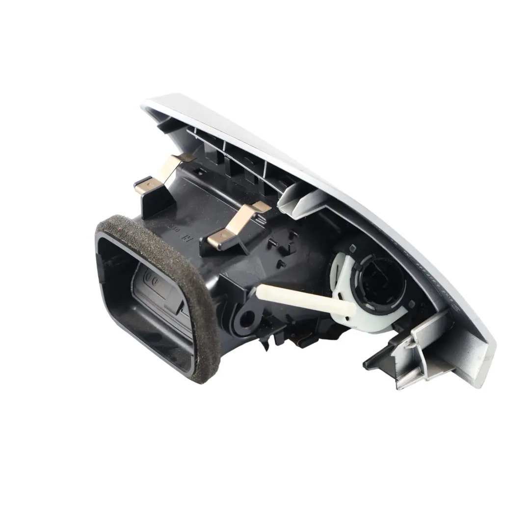 Kratka Nawiewu Prawa do BMW F20 F21 F22 F23 o numerze 9205356 BMW F20 F21 F22 F23 Kratka Nawiewu Prawa - SKU RHD-9205356-MG - Numer Części 9205356