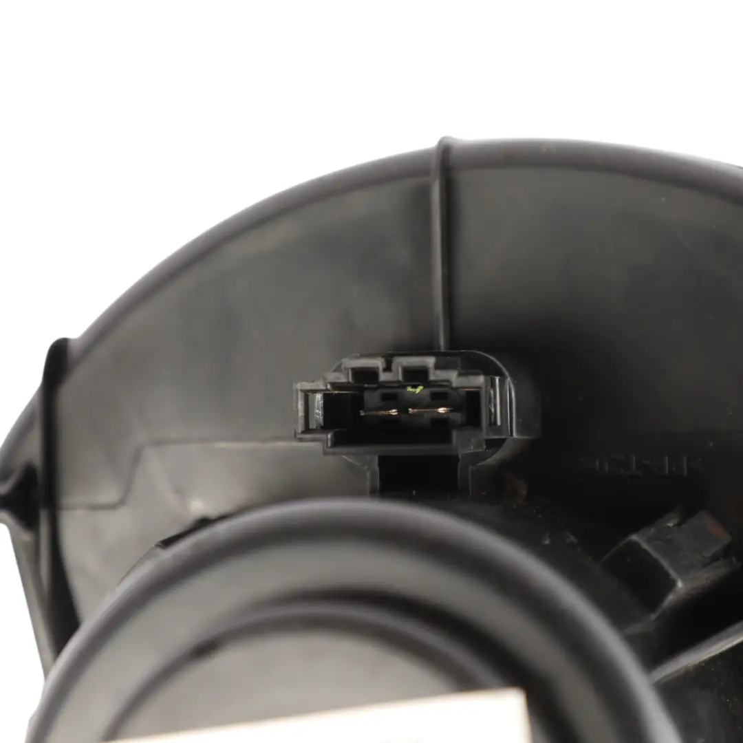 Heater Blower Motor Fan Unit to Porsche Cayenne 9PA with Part number 95557234300 Porsche Cayenne 9PA Heater Blower Motor Fan Unit - SKU RHD-95557234300 - Part number 95557234300