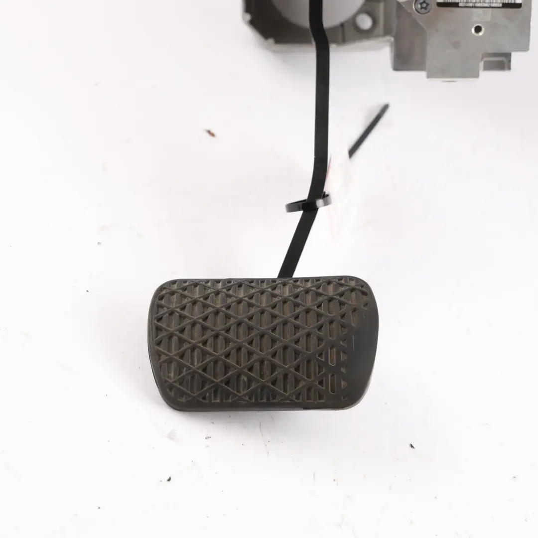 Brake Pedal Automatic Transmission to Mercedes W212 Hybrid with Part number A2122900101 Mercedes W212 Hybrid Brake Pedal Automatic Transmission - SKU RHD-A2122900101 - Part number A2122900101